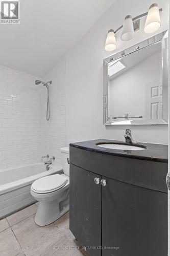 19 - 55 Arbour Glen Crescent, London East (East A), ON - Indoor Photo Showing Bathroom