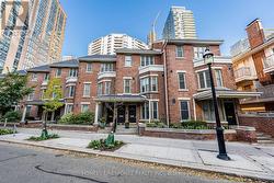 24 IRWIN AVENUE  Toronto, ON M4Y 1L2