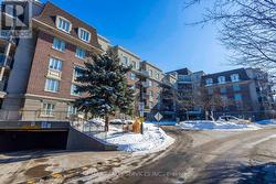 321 - 245 DALESFORD ROAD  Toronto, ON M8Y 4H7