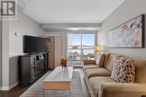 315 - 50 Via Rosedale Way, Brampton, ON - Indoor Photo Showing Living Room