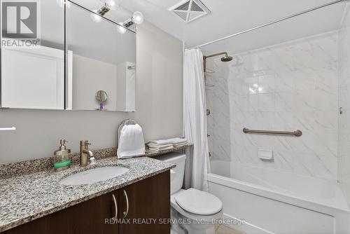 315 - 50 Via Rosedale Way, Brampton, ON - Indoor Photo Showing Bathroom