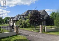 43 GRAYFIELD DRIVE  Whitchurch-Stouffville, ON L4A 0B1