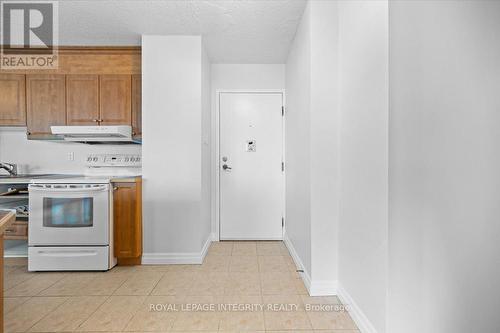 703 - 1190 Richmond Road, Ottawa, ON - Indoor Photo Showing Kitchen