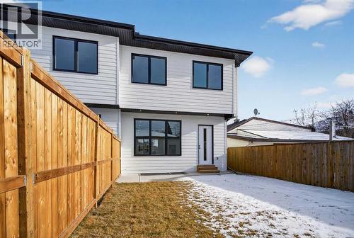 1137 41 Street Sw, Calgary, AB - Outdoor With Exterior