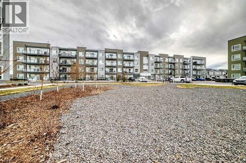14, 3014 Edenwold Heights NW  Calgary, AB T3A 3Y8