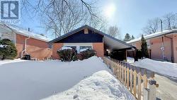 913 BRIMORTON DRIVE  Toronto, ON M1G 2T8