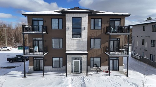 Front of Structure - 245 Boul. Louis-Joseph-Papineau, Cowansville, QC - Outdoor With Facade