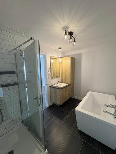 Salle de bains - 751  - 761 Rue Collins, Farnham, QC - Indoor Photo Showing Bathroom