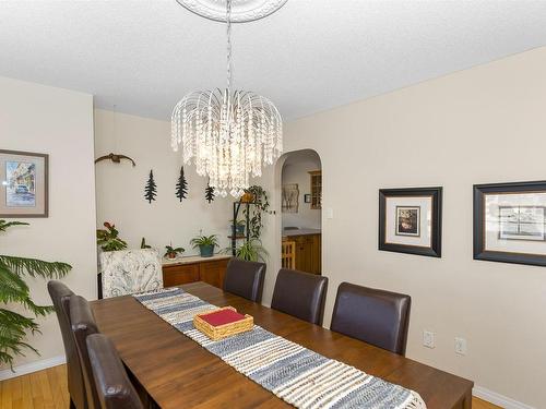 281 Caribou Crescent, Thunder Bay, ON - Indoor Photo Showing Dining Room
