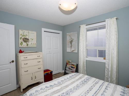 281 Caribou Crescent, Thunder Bay, ON - Indoor Photo Showing Bedroom