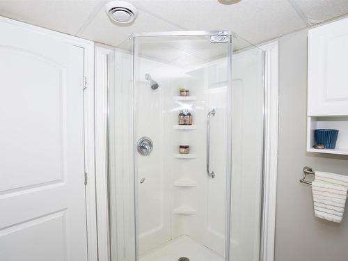281 Caribou Crescent, Thunder Bay, ON - Indoor Photo Showing Bathroom