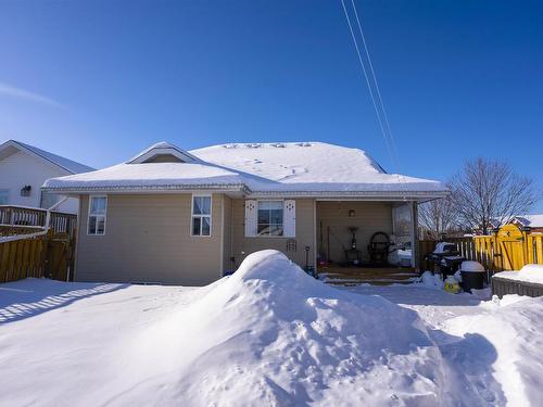 281 Caribou Crescent, Thunder Bay, ON - Outdoor