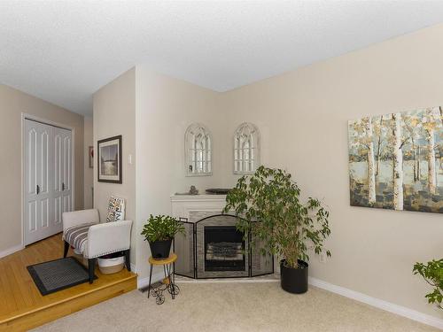 281 Caribou Crescent, Thunder Bay, ON - Indoor With Fireplace