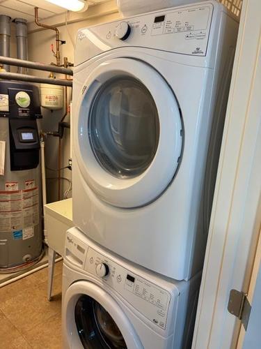 2103 2260 Sleeping Giant Parkway, Thunder Bay, ON - Indoor Photo Showing Laundry Room