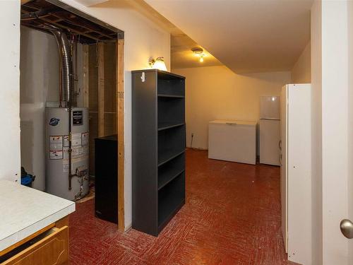 239 Dublin Avenue, Thunder Bay, ON - Indoor