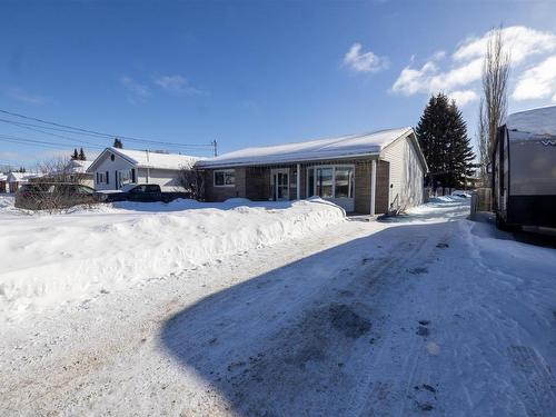 239 Dublin Avenue, Thunder Bay, ON - Outdoor