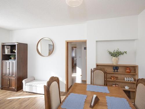 12 Stokes Street, Thunder Bay, ON - Indoor Photo Showing Dining Room