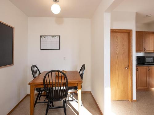 12 Stokes Street, Thunder Bay, ON - Indoor Photo Showing Dining Room