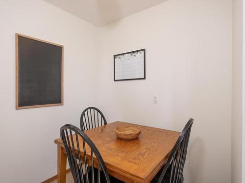 12 Stokes Street, Thunder Bay, ON - Indoor Photo Showing Dining Room