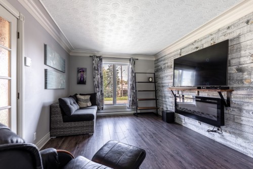 Salon - 633  - 637 Rue Philibert-Contant, Saint-Jean-Sur-Richelieu, QC - Indoor Photo Showing Living Room