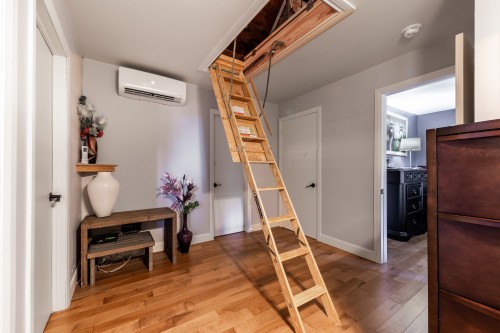 Escalier - 633  - 637 Rue Philibert-Contant, Saint-Jean-Sur-Richelieu, QC - Indoor Photo Showing Other Room