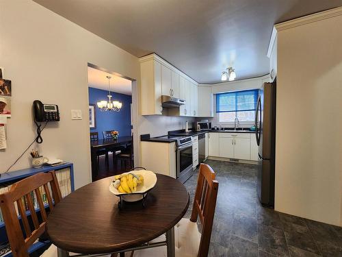 163 Fassina Street, Thunder Bay, ON - Indoor Photo Showing Dining Room