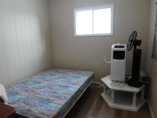 914 First St E, Geraldton, ON - Indoor Photo Showing Bedroom