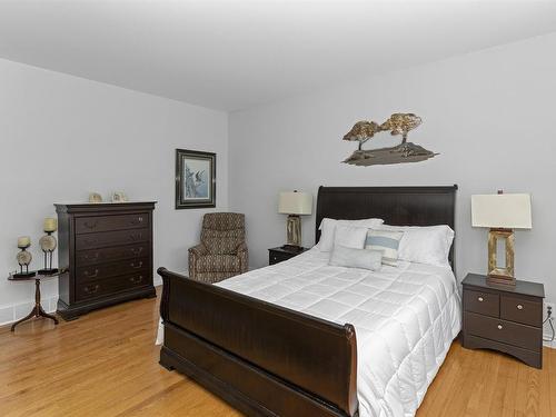 128 Wolverine Crescent, Thunder Bay, ON - Indoor Photo Showing Bedroom