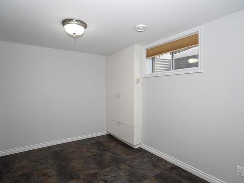 128 Wolverine Crescent, Thunder Bay, ON - Indoor Photo Showing Other Room