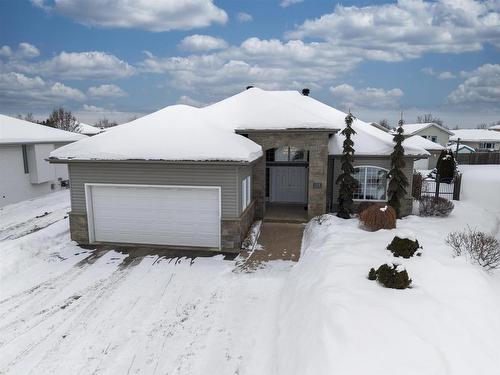 128 Wolverine Crescent, Thunder Bay, ON - Outdoor