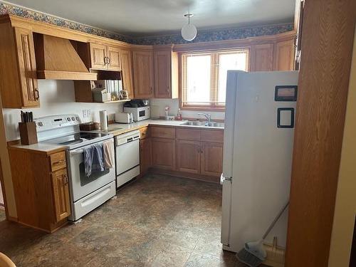 208 Flamingo Drive, Thunder Bay, ON 