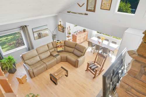 Salon - 133 Rue Des Monts, Saint-Sauveur, QC - Indoor Photo Showing Living Room