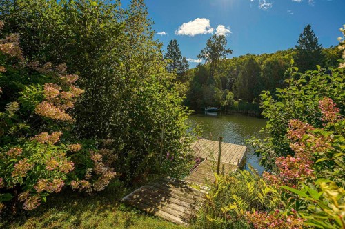 Accès au plan d'eau - 133 Rue Des Monts, Saint-Sauveur, QC - Outdoor