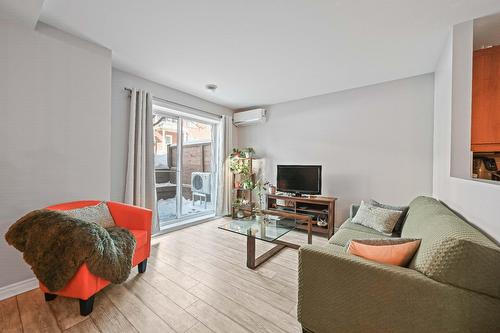 Salon - 6500 Rue Claudel, Brossard, QC - Indoor Photo Showing Living Room