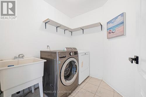 5303 Russell View Road, Mississauga, ON - Indoor Photo Showing Laundry Room