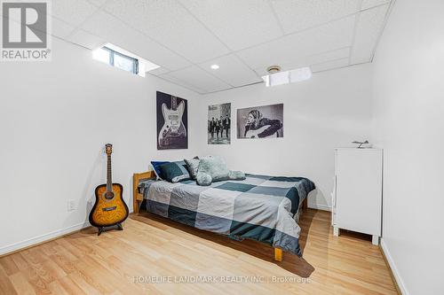 5303 Russell View Road, Mississauga, ON - Indoor Photo Showing Bedroom