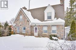 11 SHORT STREET  Kawartha Lakes, ON K0M 1N0