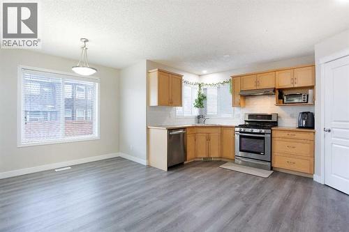 138 Saddlecrest Way Ne, Calgary, AB - Indoor Photo Showing Kitchen