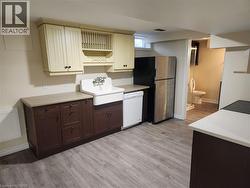 21 BELWOOD Crescent Unit# 2  Kitchener, ON N2C 1Z4