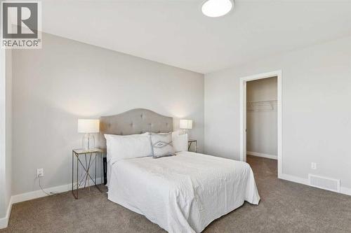 438 South Shore Drive, Chestermere, AB - Indoor Photo Showing Bedroom