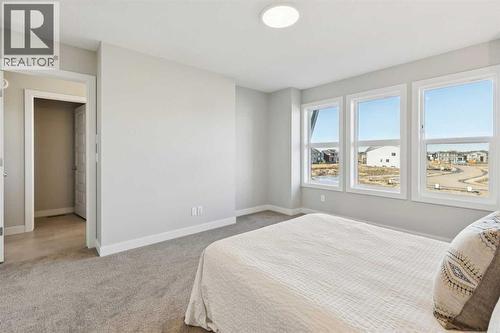 438 South Shore Drive, Chestermere, AB - Indoor Photo Showing Bedroom