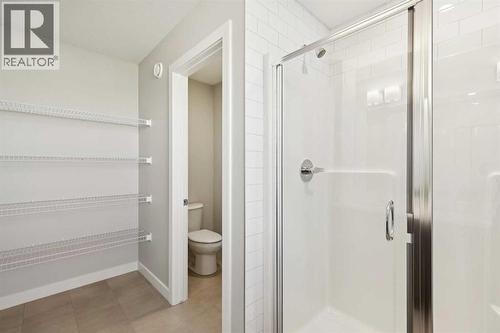 438 South Shore Drive, Chestermere, AB - Indoor Photo Showing Bathroom