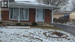 102 CALMCREST Drive Unit# 2  Kitchener, ON N2E 1V3