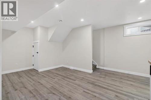 203 Lynnover Place Se, Calgary, AB - Indoor