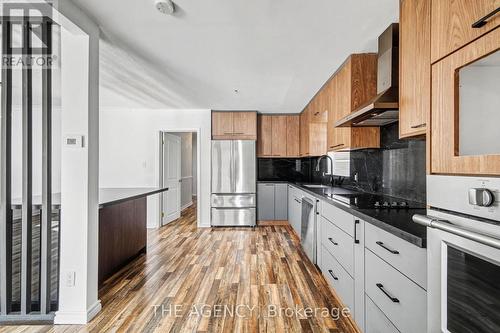 96 Meadowview Avenue, Markham, ON - Indoor Photo Showing Kitchen