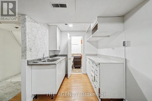 96 Meadowview Avenue, Markham, ON - Indoor Photo Showing Kitchen With Double Sink