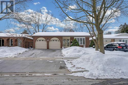 3370 Rhonda Valley, Mississauga, ON - Outdoor With Facade