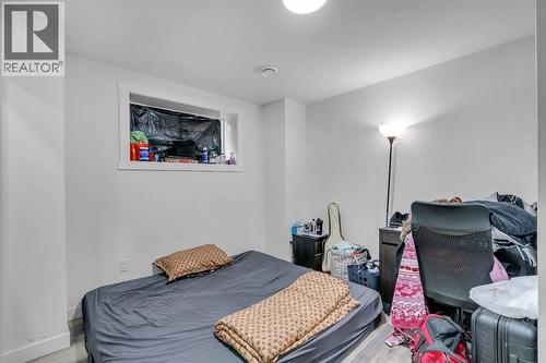 4 Southwinds Gate Sw, Airdrie, AB - Indoor Photo Showing Bedroom