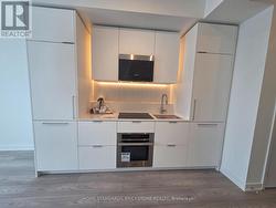 1507 - 1 FAIRVIEW ROAD E  Mississauga, ON L5A 4C6