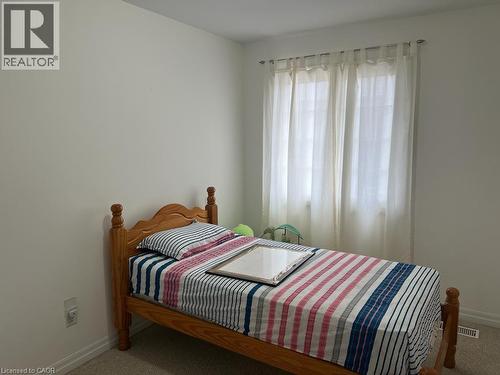 522 Banffshire Crescent, Kitchener, ON - Indoor Photo Showing Bedroom